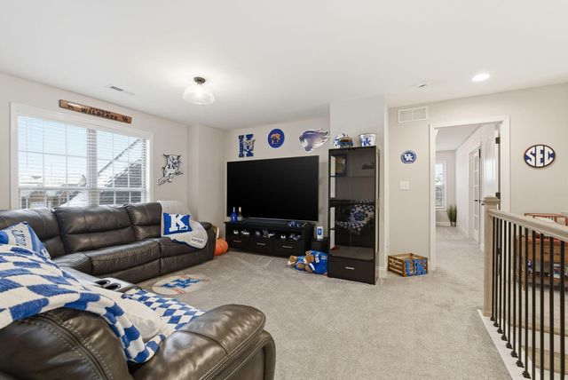 163 Dunmore Lane, Georgetown, KY 40324