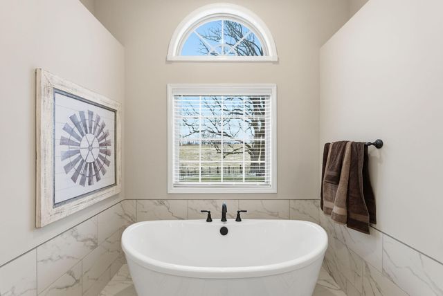 163 Dunmore Lane, Georgetown, KY 40324