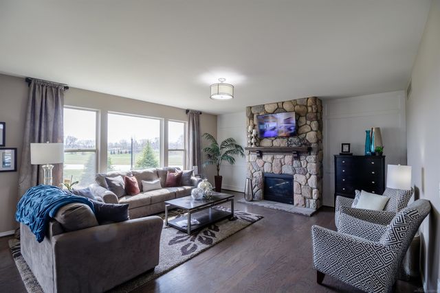 17646 Kite Drive, Macomb Twp, MI 48042