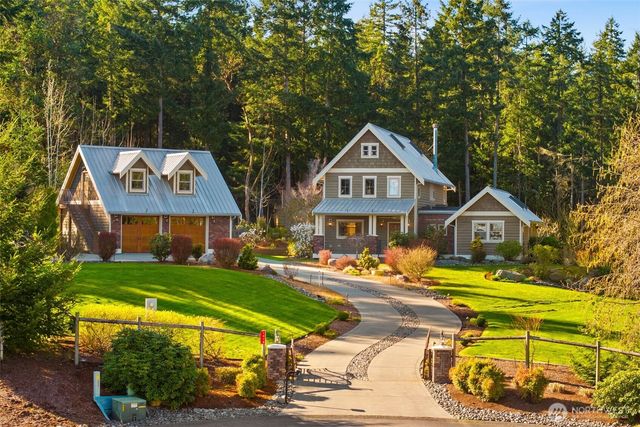 1418 13th Avenue, Fox Island, WA 98333