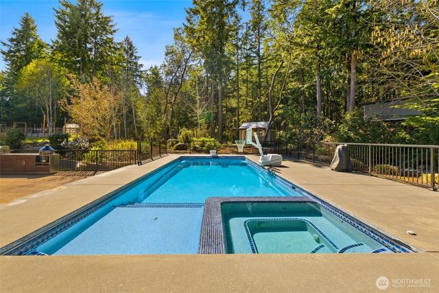 1418 13th Avenue, Fox Island, WA 98333