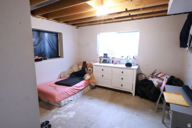 6614 W KING VALLEY DR, West Valley City, UT 84128