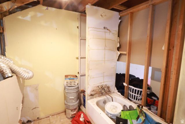 6614 W KING VALLEY DR, West Valley City, UT 84128