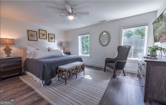 118 Oak Crescent Circle, Clayton, GA 30525