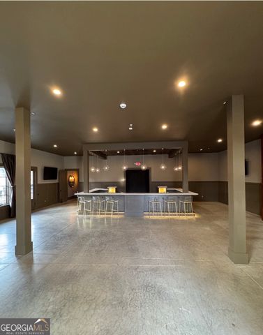 118 Oak Crescent Circle, Clayton, GA 30525