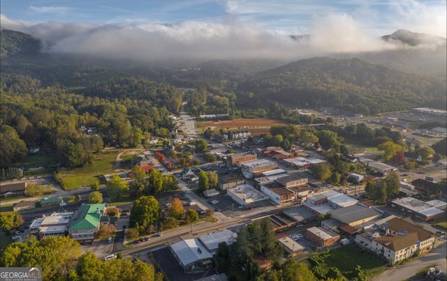 118 Oak Crescent Circle, Clayton, GA 30525