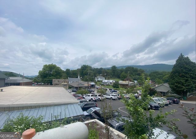 118 Oak Crescent Circle, Clayton, GA 30525