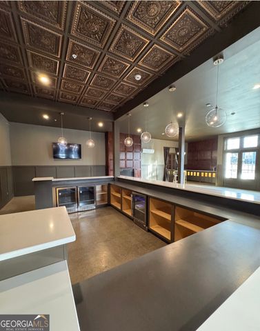 118 Oak Crescent Circle, Clayton, GA 30525