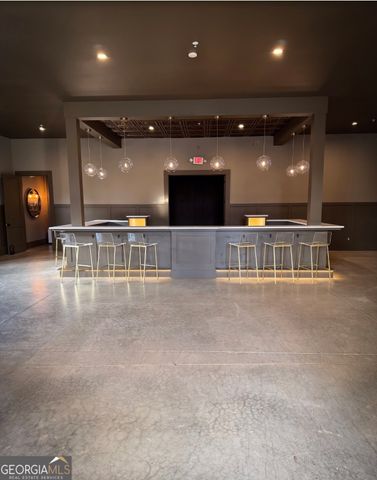 118 Oak Crescent Circle, Clayton, GA 30525