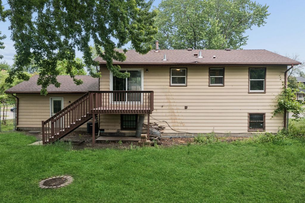 1613 Lyn Curve Avenue N, Minneapolis, MN 55411 — photo 4