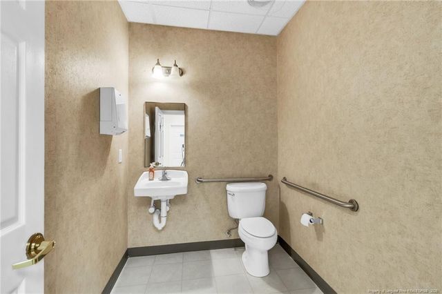2035 Valleygate Drive 200, Fayetteville, NC 28304