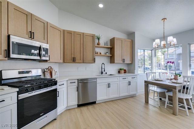 2747 Quaker Ridge Road, Las Vegas, NV 89142