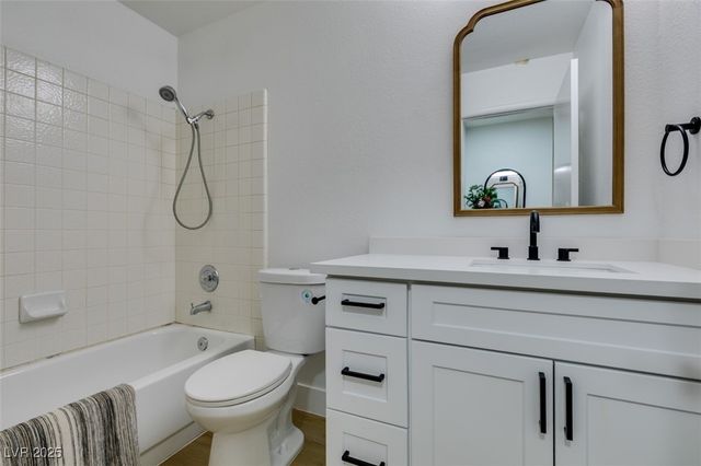 2747 Quaker Ridge Road, Las Vegas, NV 89142