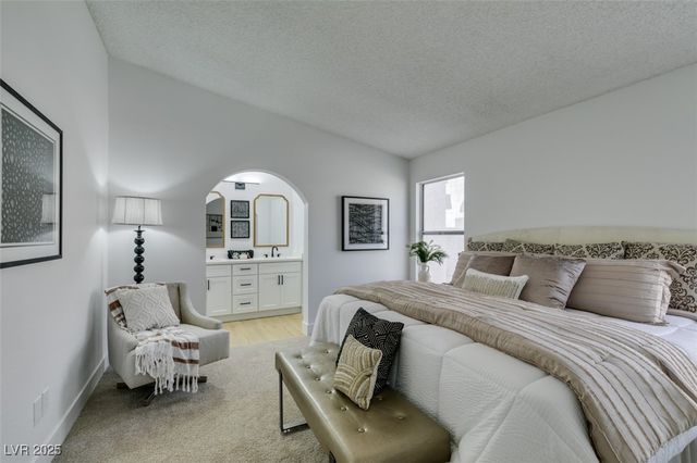 2747 Quaker Ridge Road, Las Vegas, NV 89142