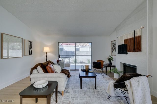 2747 Quaker Ridge Road, Las Vegas, NV 89142