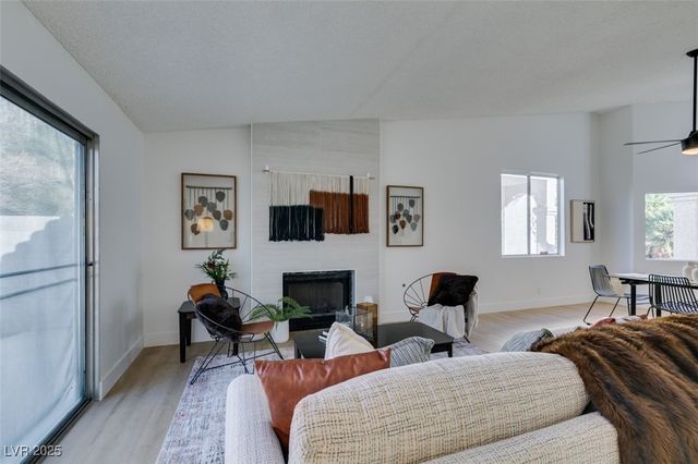 2747 Quaker Ridge Road, Las Vegas, NV 89142