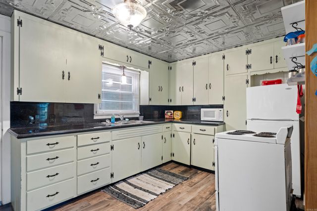 872 Cove Creek Road, Malvern, AR 72104