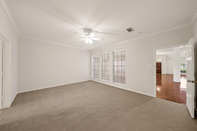9901 Kemp Forest Drive, Houston, TX 77080