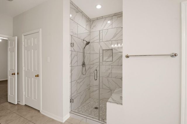 9901 Kemp Forest Drive, Houston, TX 77080