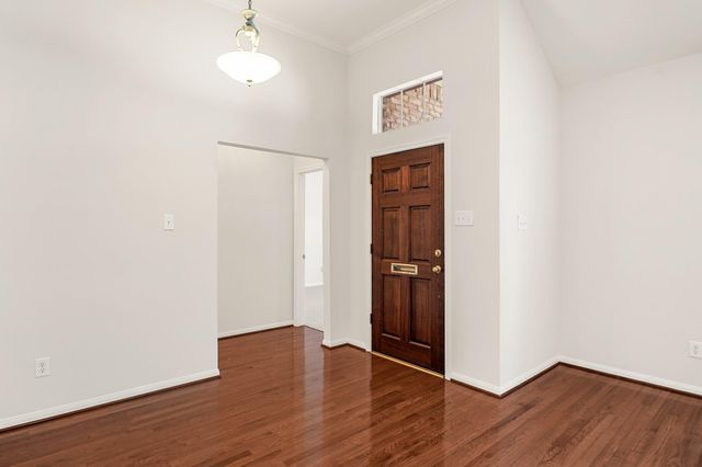 9901 Kemp Forest Drive, Houston, TX 77080