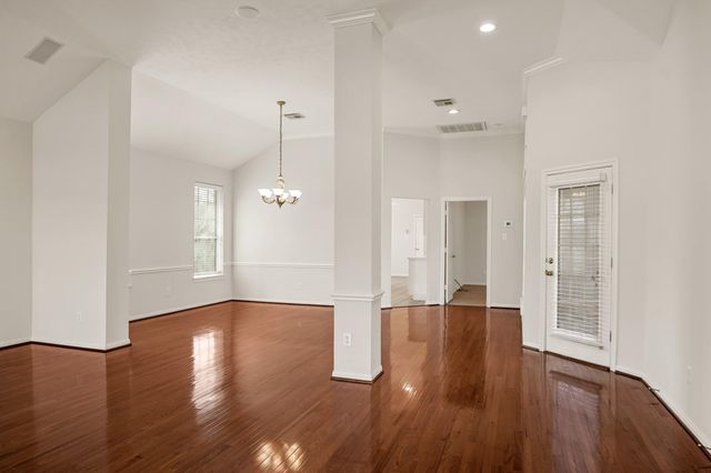 9901 Kemp Forest Drive, Houston, TX 77080
