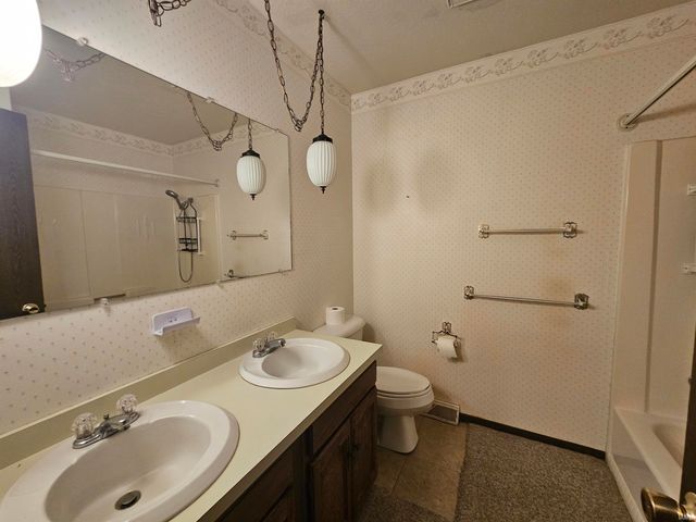 29591 County Road 22, Elkhart, IN 46517
