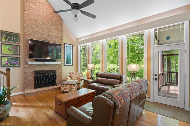 3763 Sandalwood Lane, Winston-salem, NC 27106