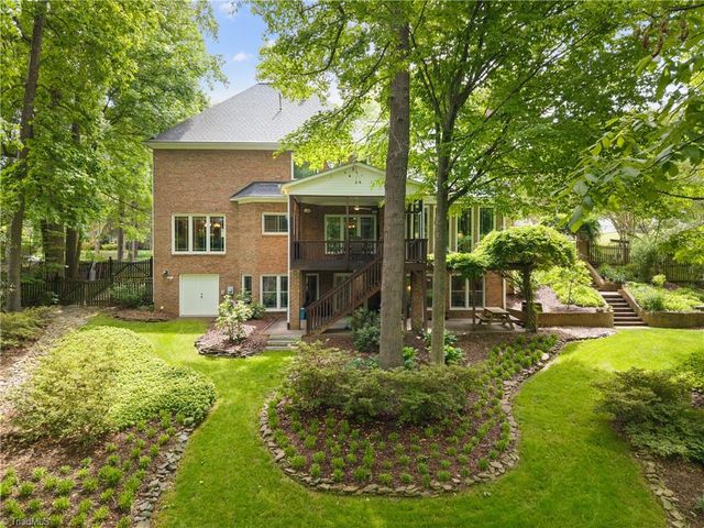 3763 Sandalwood Lane, Winston-salem, NC 27106