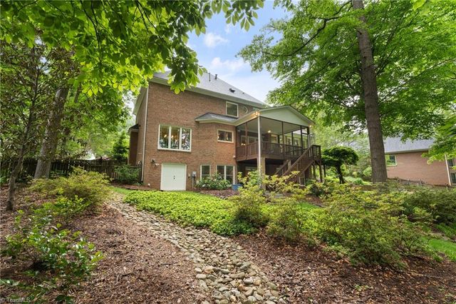 3763 Sandalwood Lane, Winston-salem, NC 27106