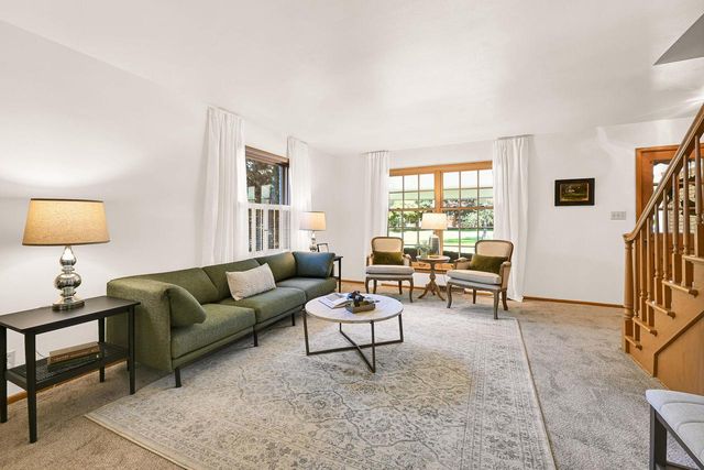 2347 N 100th STREET, Wauwatosa, WI 53226