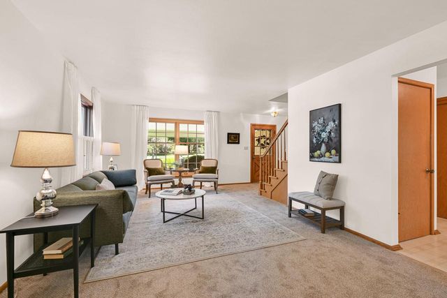 2347 N 100th STREET, Wauwatosa, WI 53226