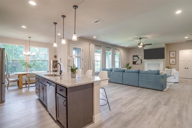 619 Latigo Court, Weatherford, TX 76088