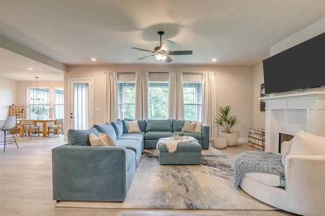 619 Latigo Court, Weatherford, TX 76088