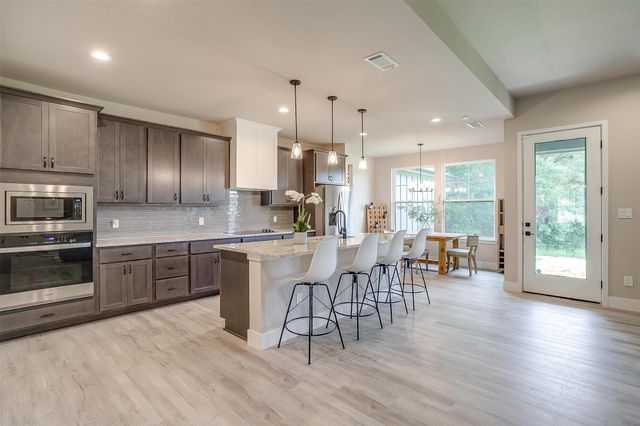 619 Latigo Court, Weatherford, TX 76088