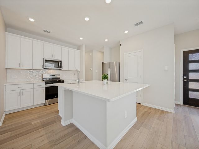 715 Dotty Drive, Princeton, TX 75071