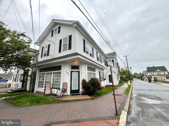 135 E MAIN ST, Tuckerton, NJ 08087