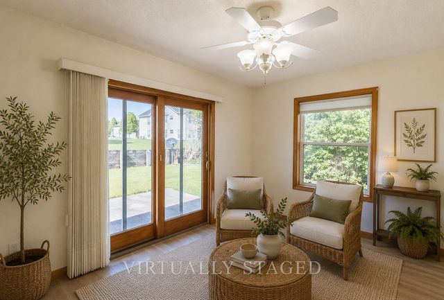 3220 Sunburst Avenue, Marion, IA 52302