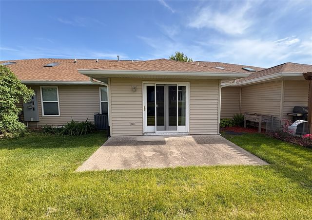 3220 Sunburst Avenue, Marion, IA 52302