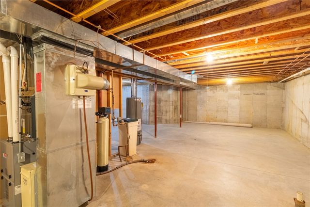 3220 Sunburst Avenue, Marion, IA 52302