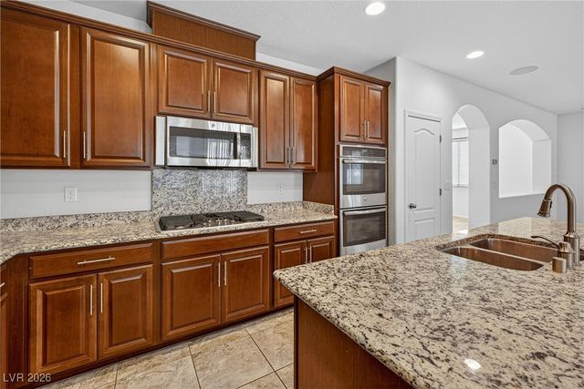 7349 Merimack Oaks Street, Las Vegas, NV 89166