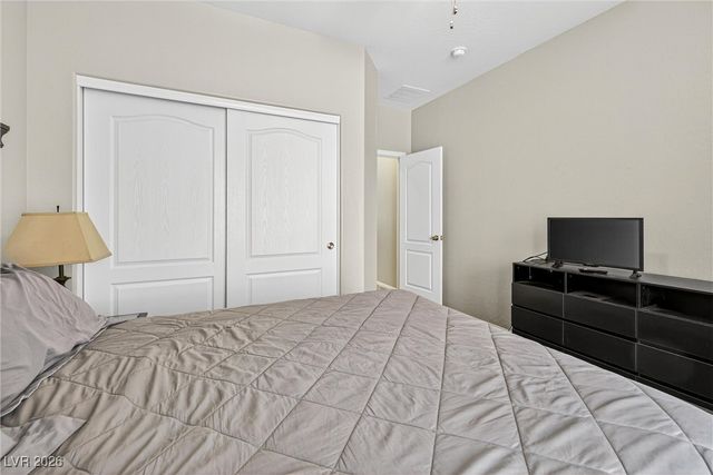 7349 Merimack Oaks Street, Las Vegas, NV 89166