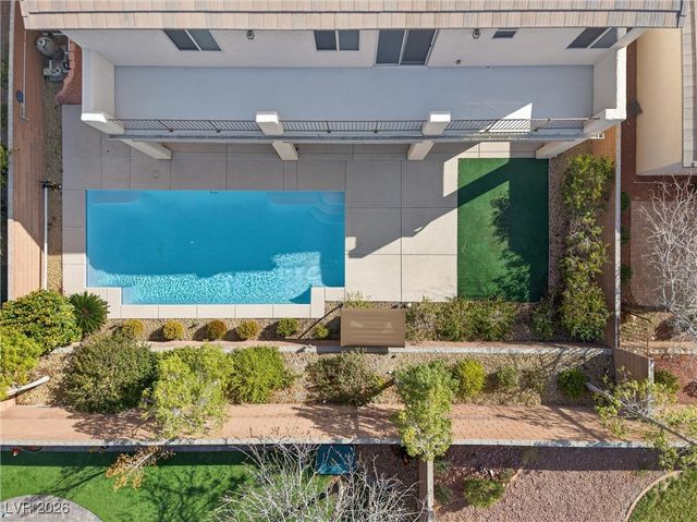 7349 Merimack Oaks Street, Las Vegas, NV 89166