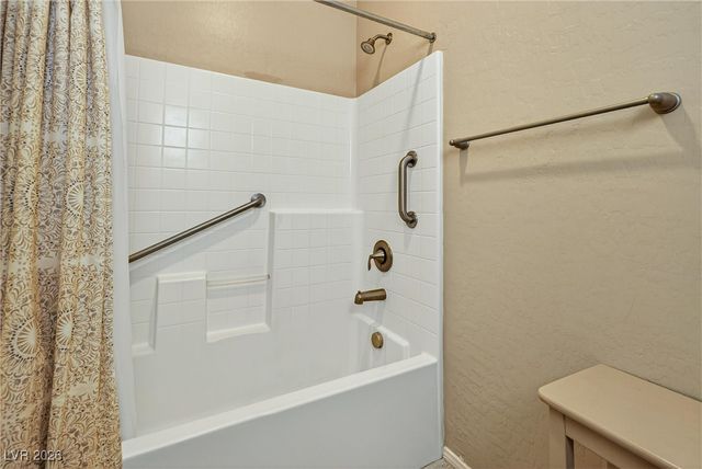 7349 Merimack Oaks Street, Las Vegas, NV 89166