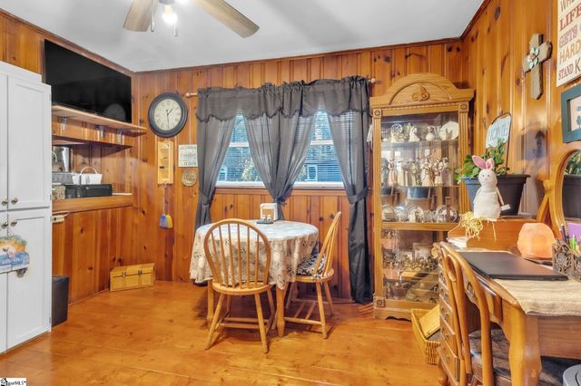 158 Lee Carey Road, Laurens, SC 29360