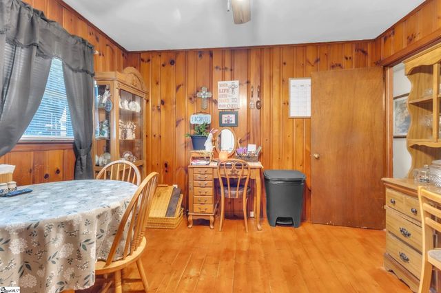 158 Lee Carey Road, Laurens, SC 29360