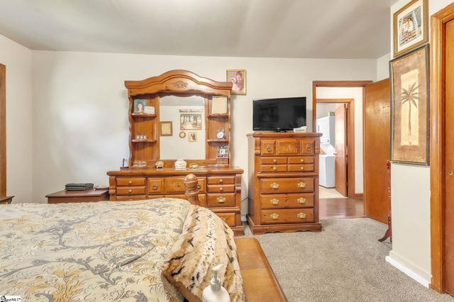 158 Lee Carey Road, Laurens, SC 29360