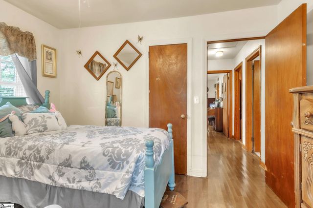 158 Lee Carey Road, Laurens, SC 29360