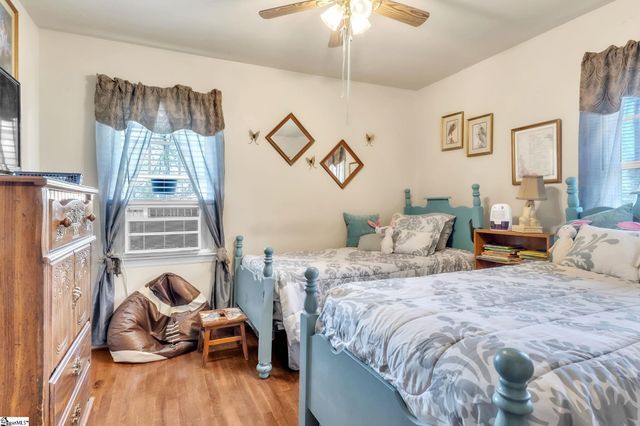 158 Lee Carey Road, Laurens, SC 29360