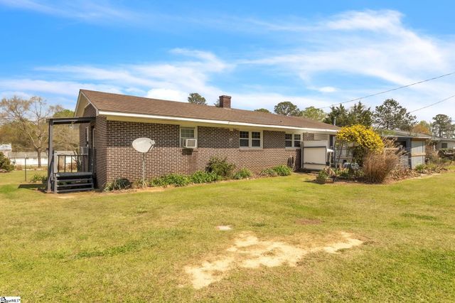 158 Lee Carey Road, Laurens, SC 29360