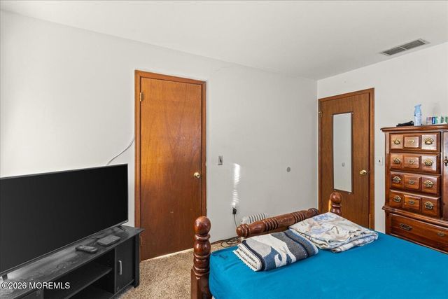 615 Beach Boulevard, Forked River, NJ 08731